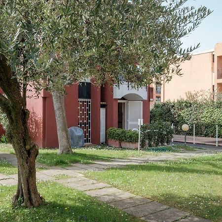 Residence Holiday Sirmione B8 Exteriör bild