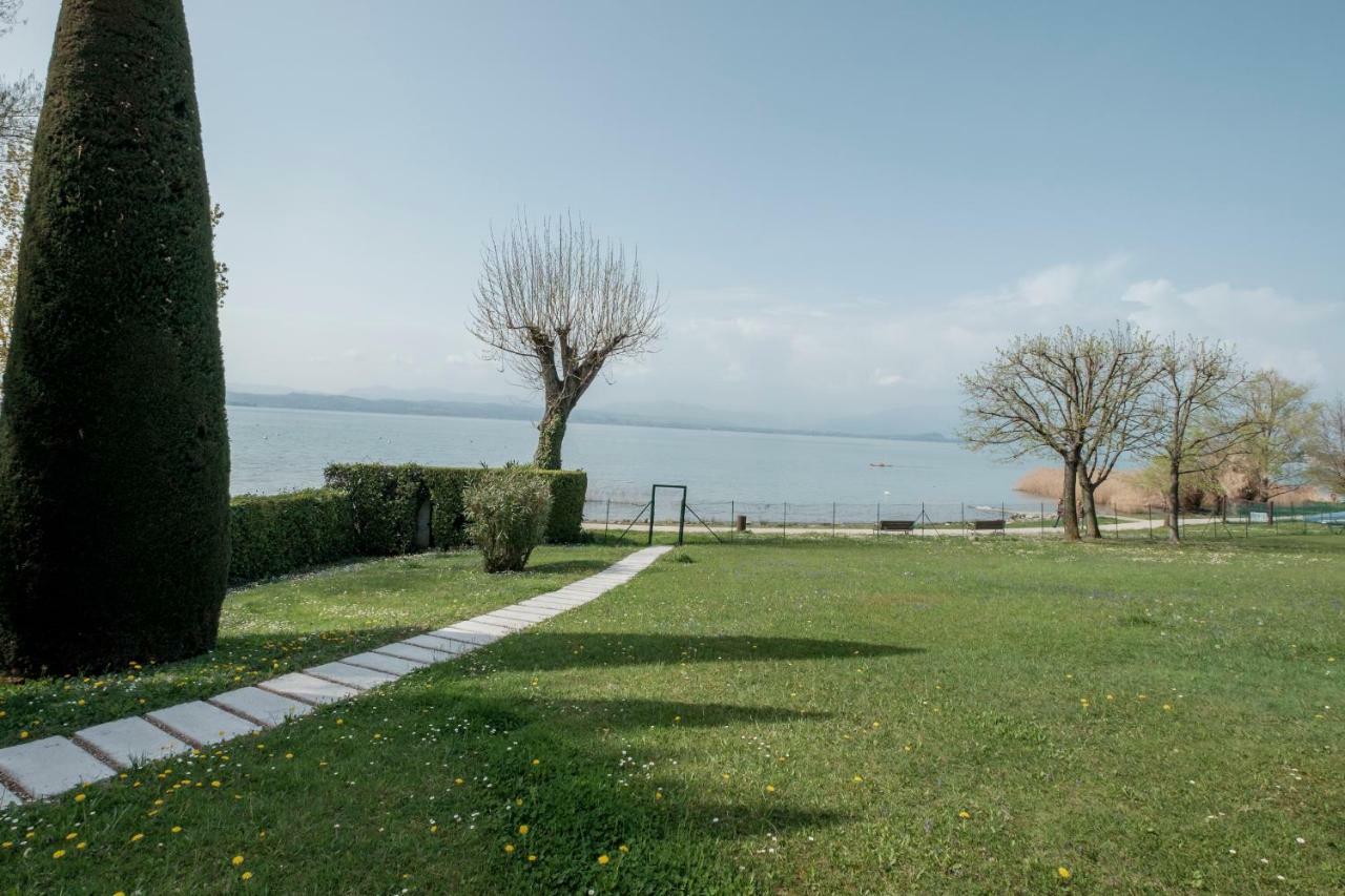 Residence Holiday Sirmione B8 Exteriör bild